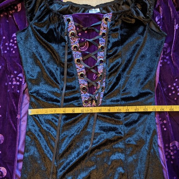 Spirit Halloween Adult Celestial Witch Costume Black Dress Velvet Purple Cape - Picture 8 of 8